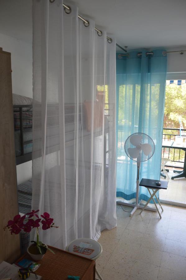 Habitaciones Compartidas En Un Apartamento 살루 외부 사진