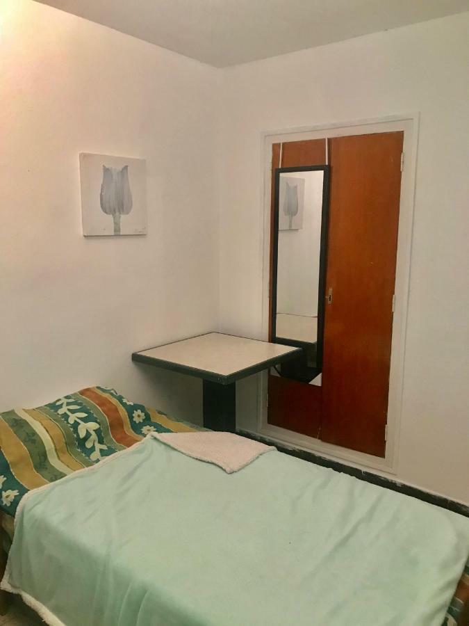 Habitaciones Compartidas En Un Apartamento 살루 외부 사진